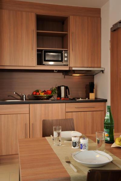 Sleep In - Bielefeld Boardinghouse Exterior foto